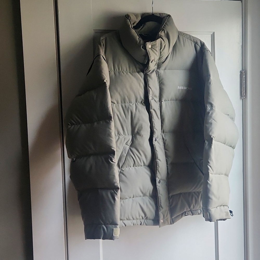 SESSIONS Green Puffer convertible Jacket